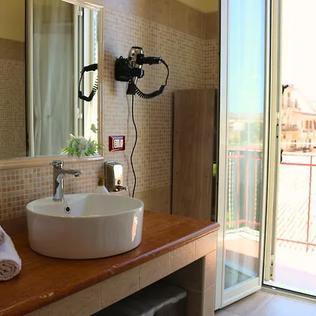 - La Dimora Del Monsignore Licata