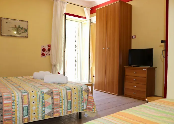 - La Dimora Del Monsignore * 利卡塔