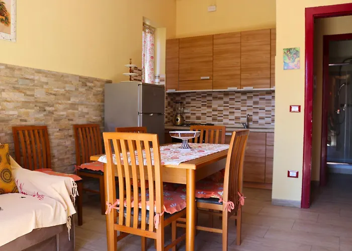 - La Dimora Del Monsignore 公寓 利卡塔