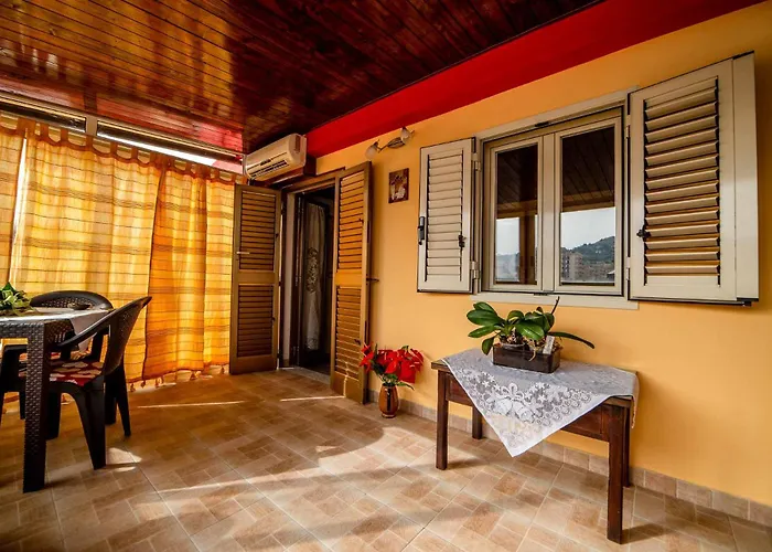 - La Dimora Del Monsignore *